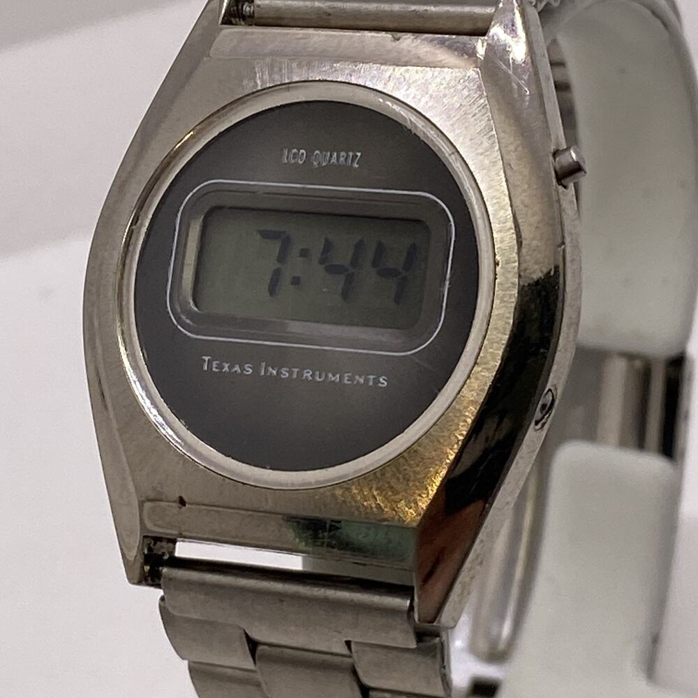 Vintage Texas Instruments Silver Watch Works New Battery